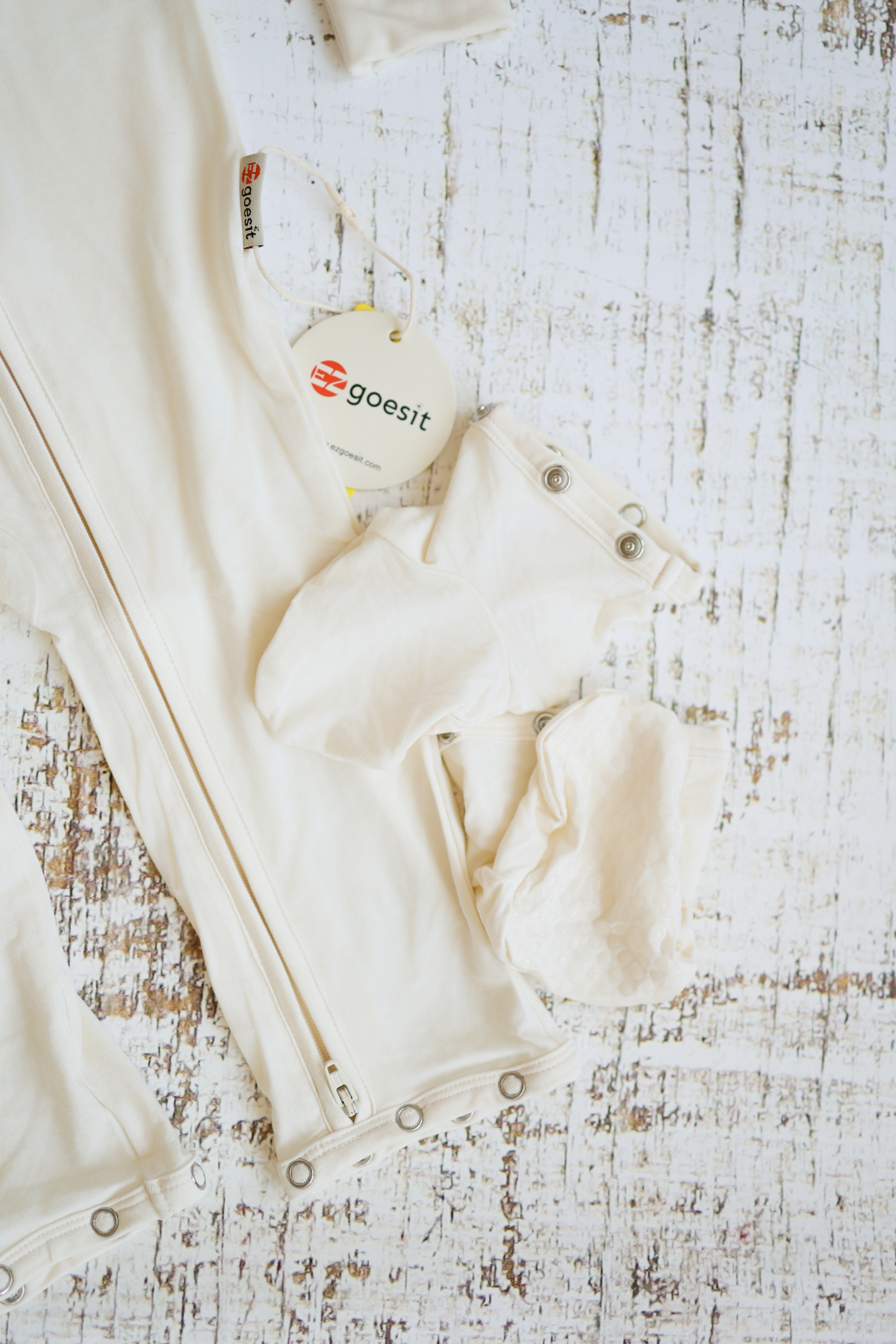 EZgoesit Grow-With-Me™ Bamboo Baby Sleeper & Romper - Detachable Feet, Sensitive Skin - Image 11